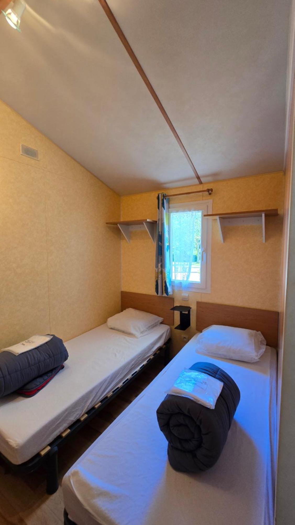 Camping Les Mancellieres Avrille  Room photo